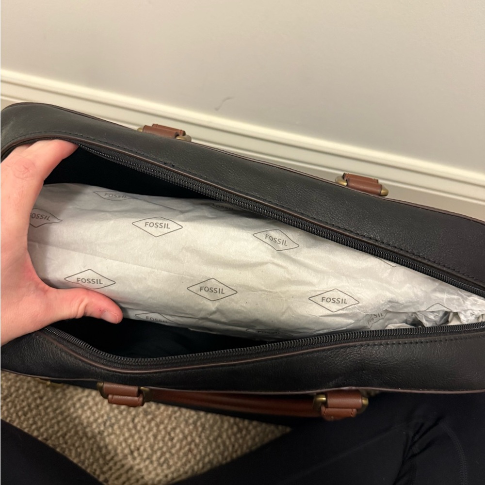 Brand New Black and Brown Leather Fossil Work Bag - Picture 2 of 3